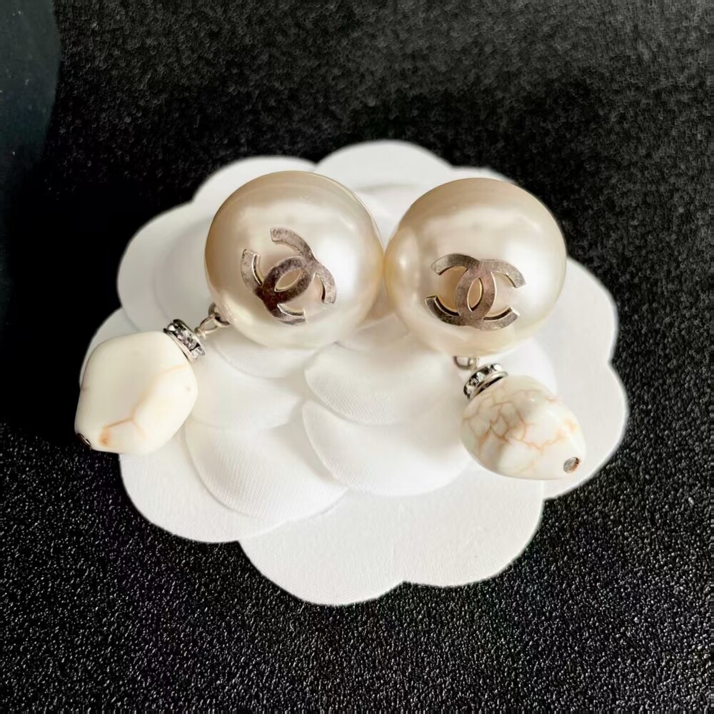 Chanel Pearl Drop Dangle Earrings